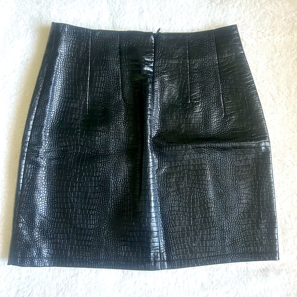 Topshop Faux Leather Skirt size 6